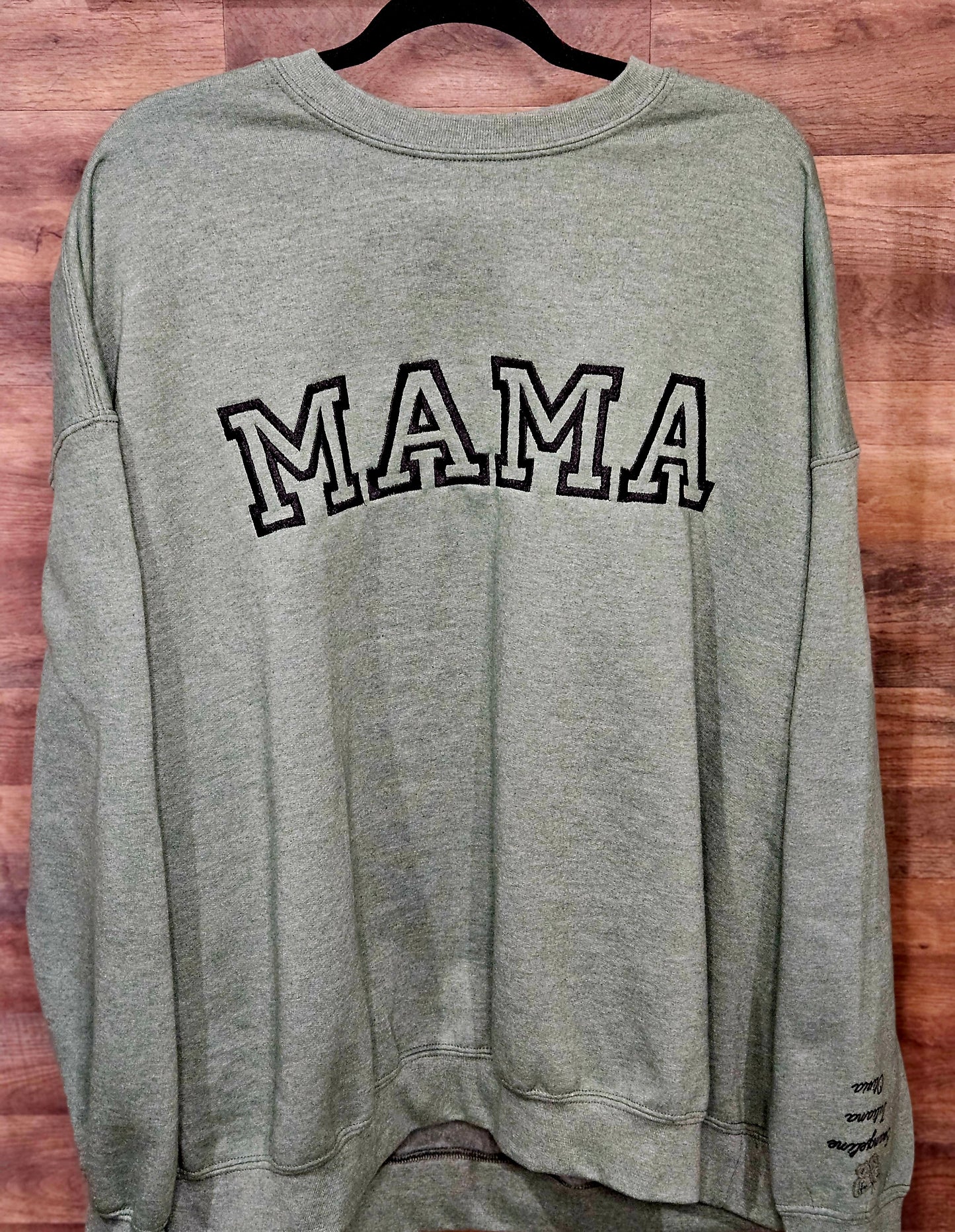 Personalized Mama Sweatshirt